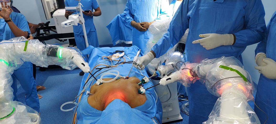 Thyroid surgery in operation theater